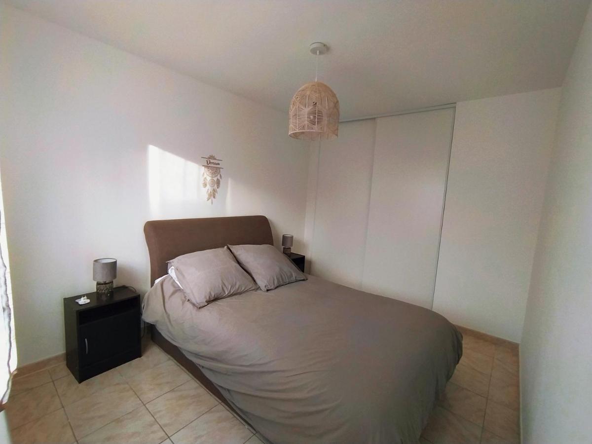 Appartement Centre Ville A Deux Pas De La Plage Le Grau-du-Roi Eksteriør bilde